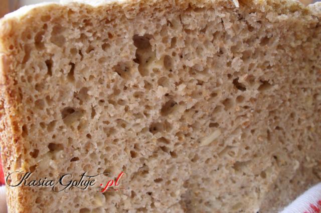 chleb na zakwasie pszenno- żytni razowy